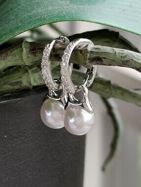 Swarovski White pearl dangle drop & CZ Hoop  earrings 🆕